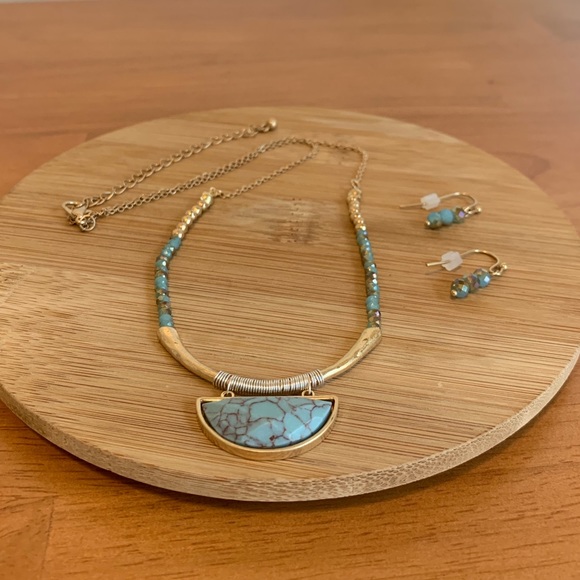 NWT Blue Tribal Necklace & Earrings Set – Goldtone Minimalist Boho Jewelry - Picture 6 of 9